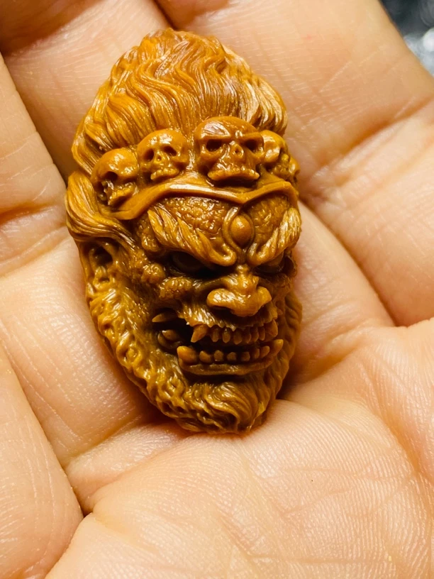 橄榄核雕雕大黑天