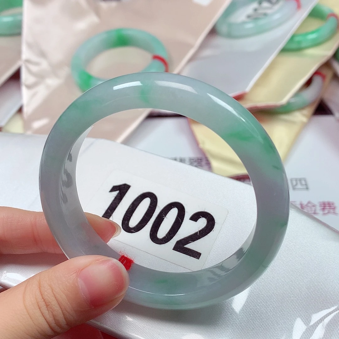 翡翠未镶嵌手镯1002