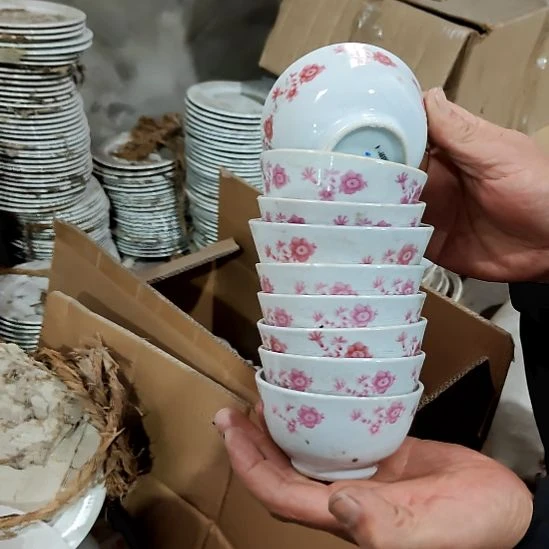 陶瓷盘子碗啥都有