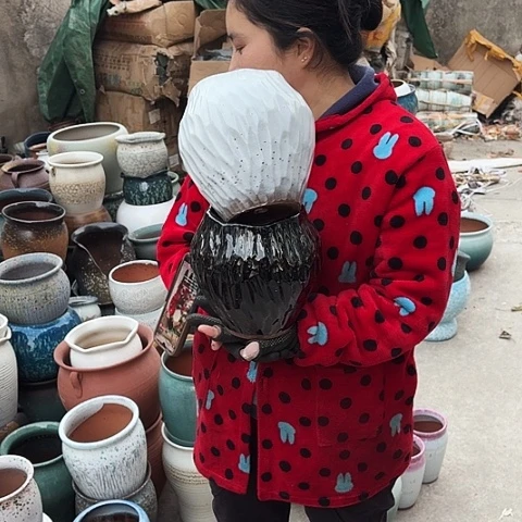 14口20高瑕疵盆子。