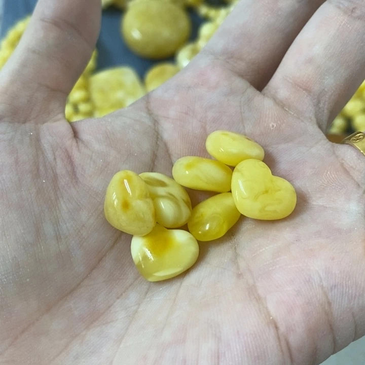 未镶嵌蜜蜡裸石多样性发货其二