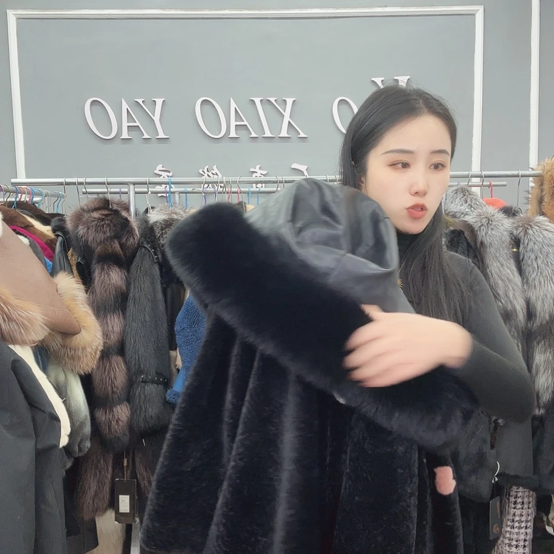 姚小妖家高端皮草