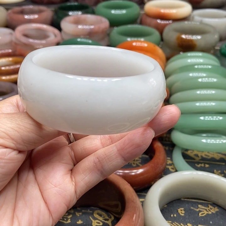 石英质玉手镯未镶嵌单*