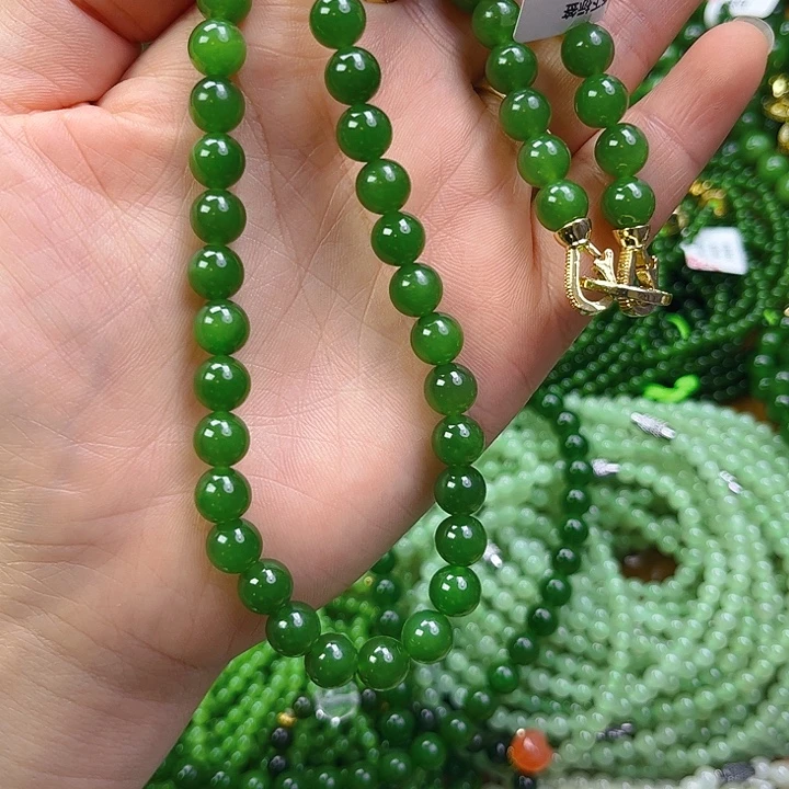 哟****和田玉未镶嵌车挂