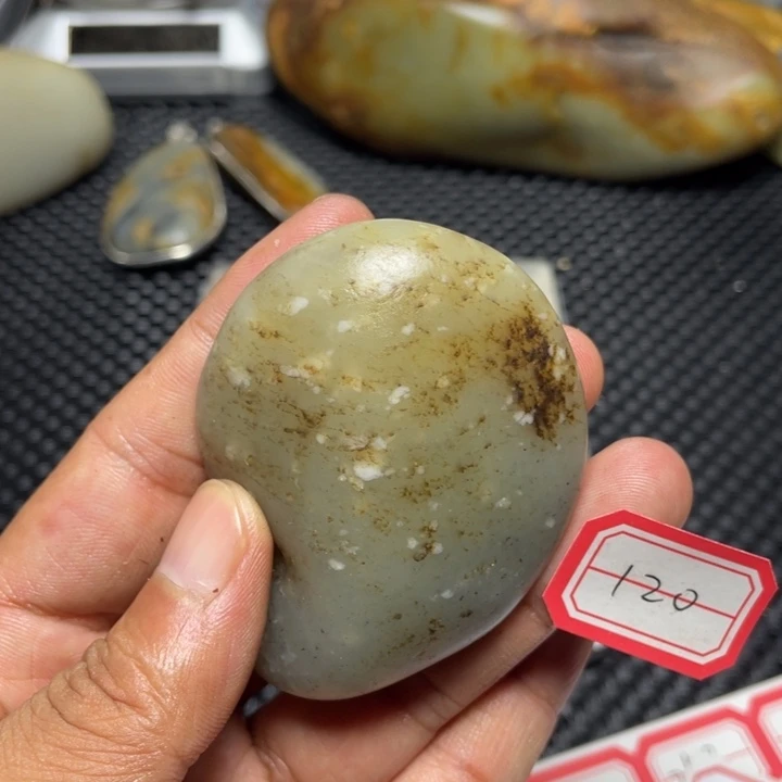 颈饰未镶嵌和田玉120