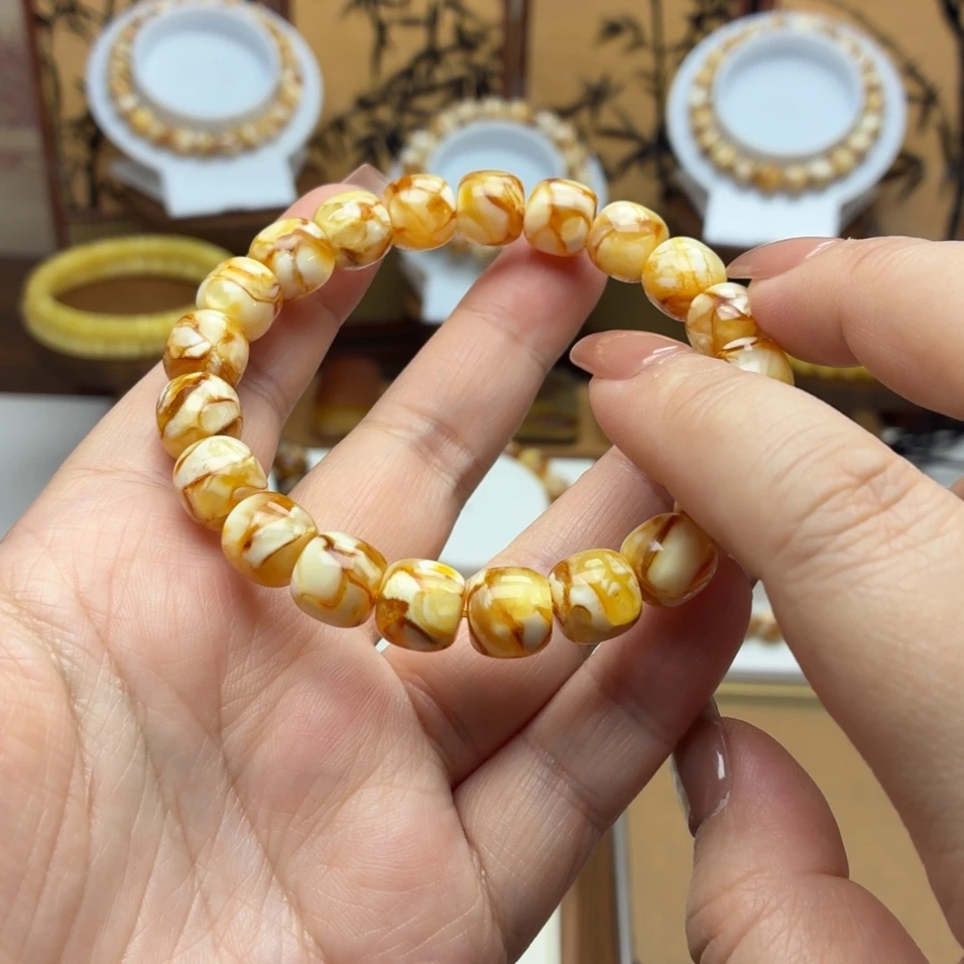 10mm沁色精工老型手串一条
