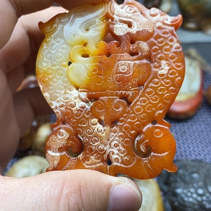 未镶嵌蛇纹石玉颈饰