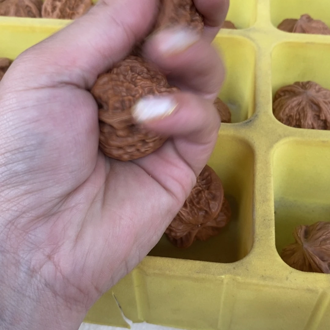 吊坠文玩核桃凹底