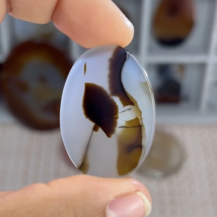 玛瑙/玉髓颈饰未镶嵌