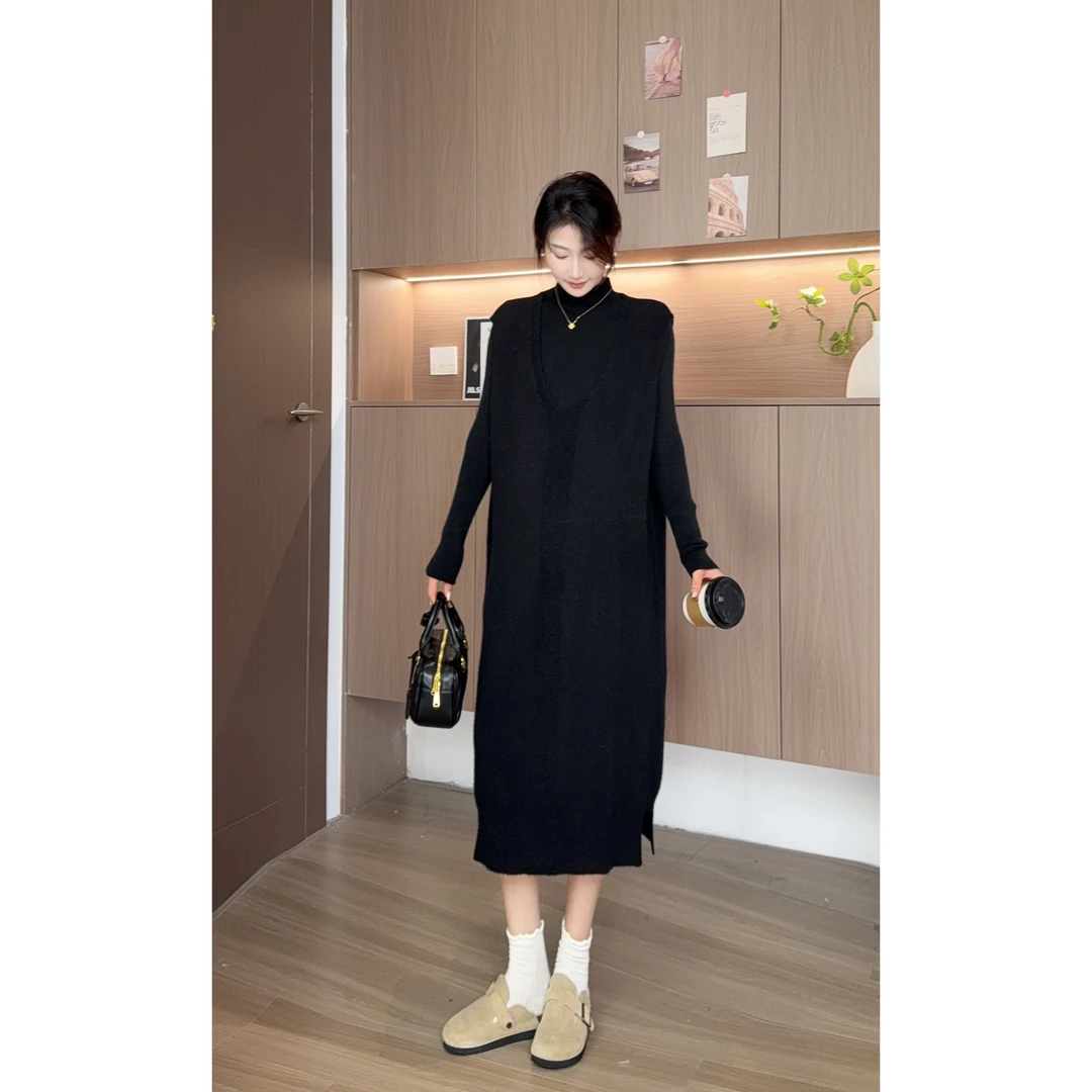 【十月名裳】冬季孕妇套装长袖针织打底衣+时尚针织V领背心裙57712