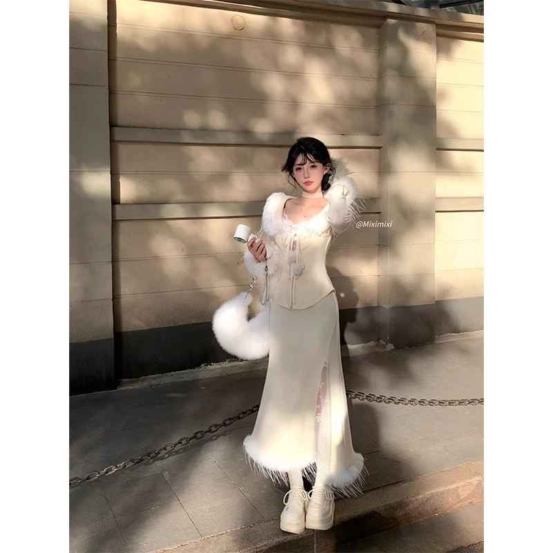 美神降临秋冬显瘦修身温柔风毛毛拼接长袖上衣+半身裙两件套装女