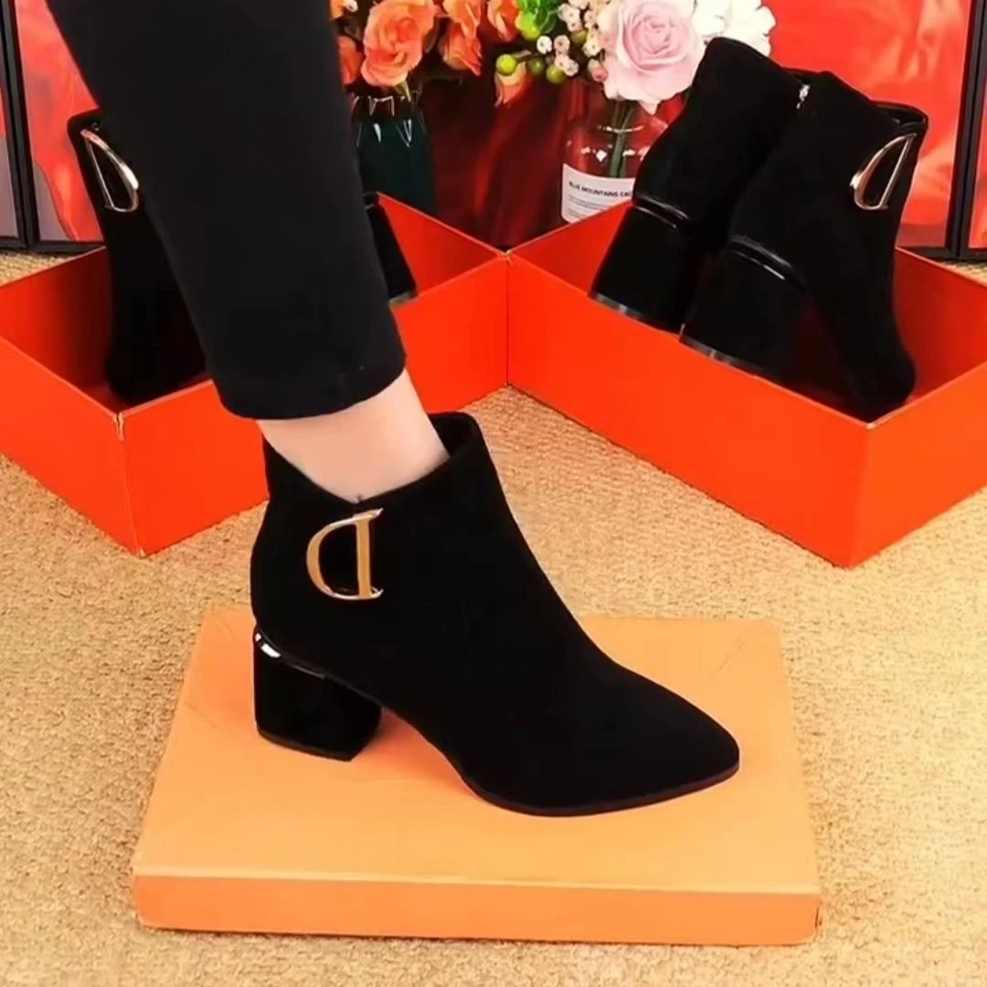 真皮牛皮短靴女2024新款秋冬季粗跟磨砂绒面女鞋尖头加绒皮鞋-K13