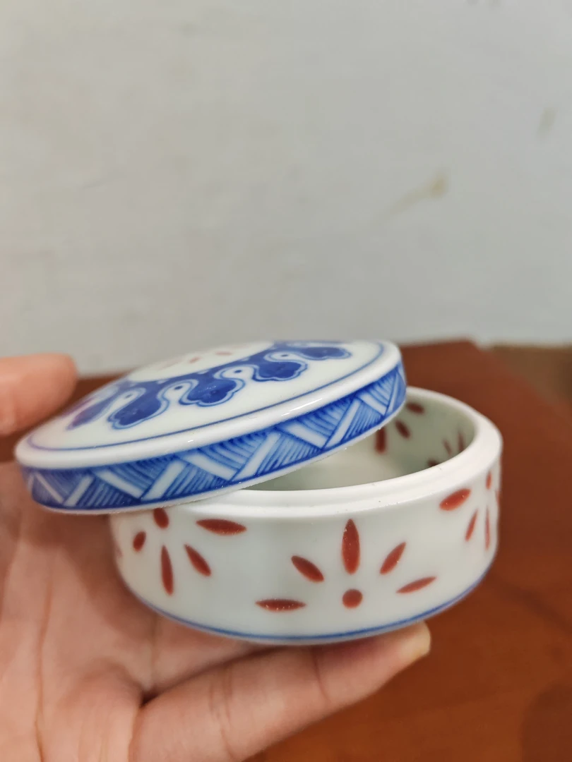 景德镇青花玲珑茶叶罐