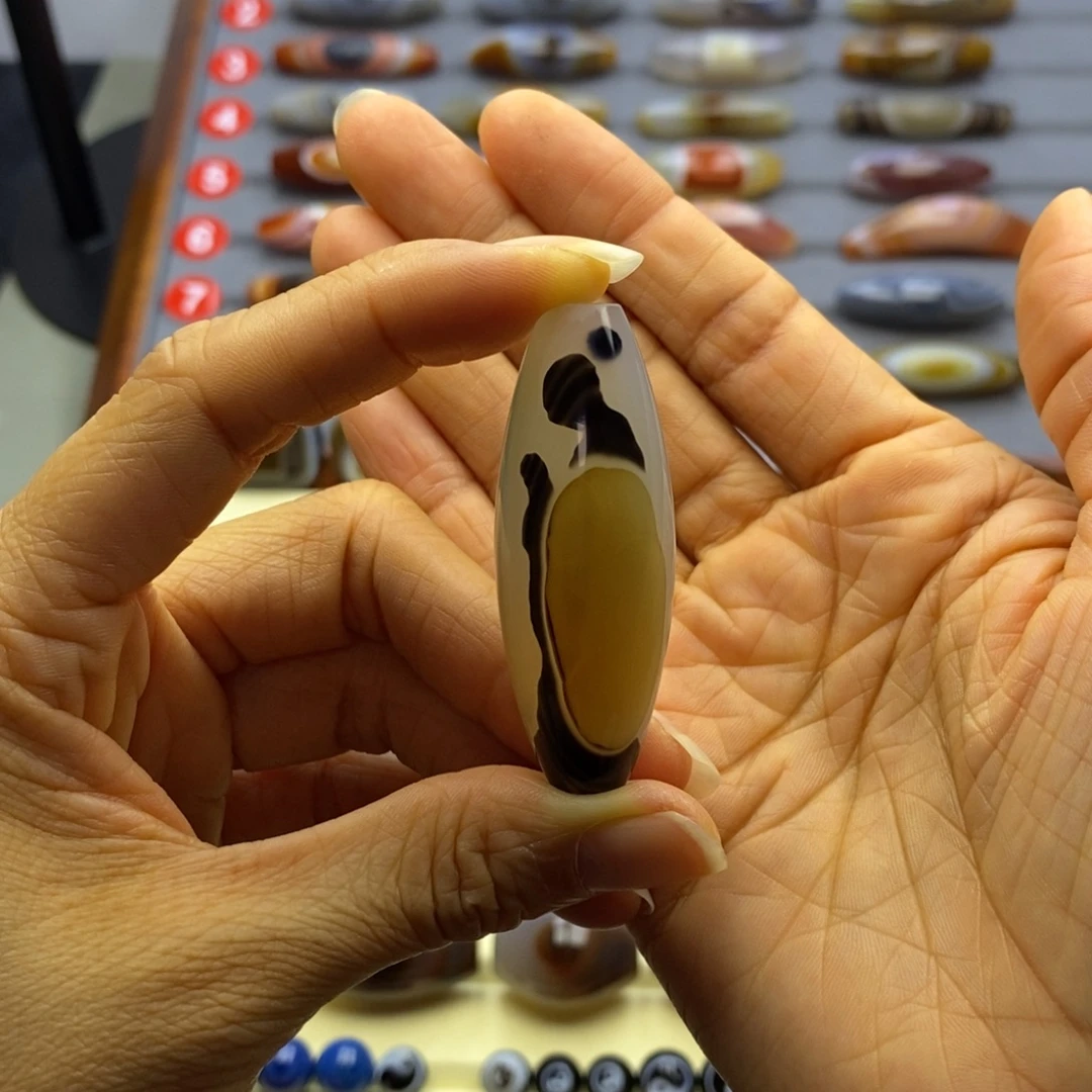 用***4未镶嵌玛瑙/玉髓珠宝半成品