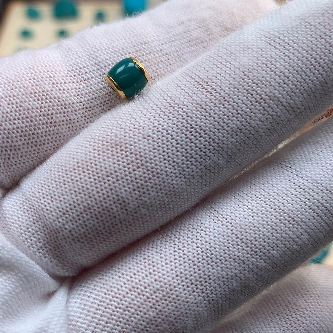 绿松石配饰18K金镶嵌