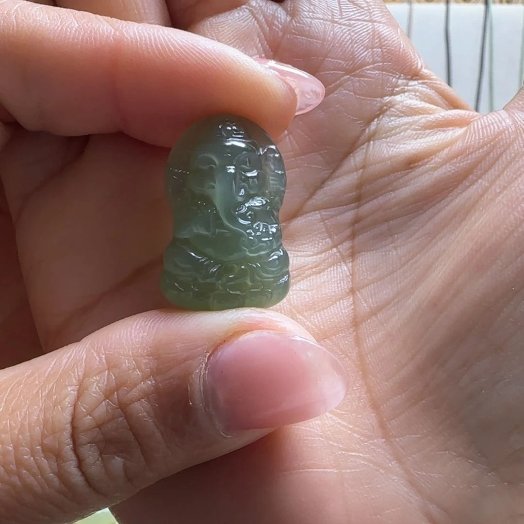 和田玉颈饰未镶嵌草*