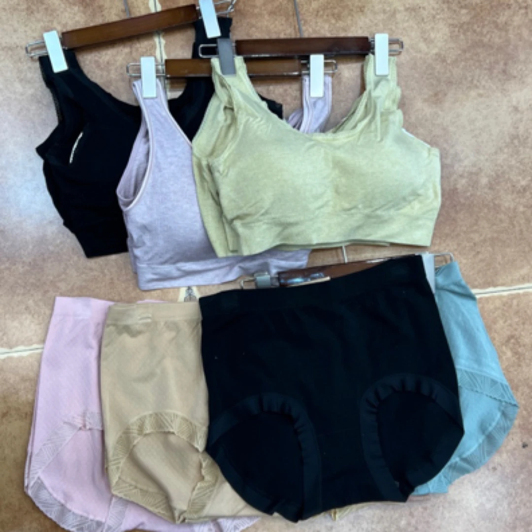 2025新款舒适女士背心松紧大码胖姐妹单件