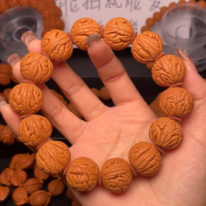 桃核手串伊****酱20尺寸龙珠（8号链接）