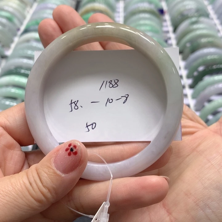 翡翠未镶嵌手镯50