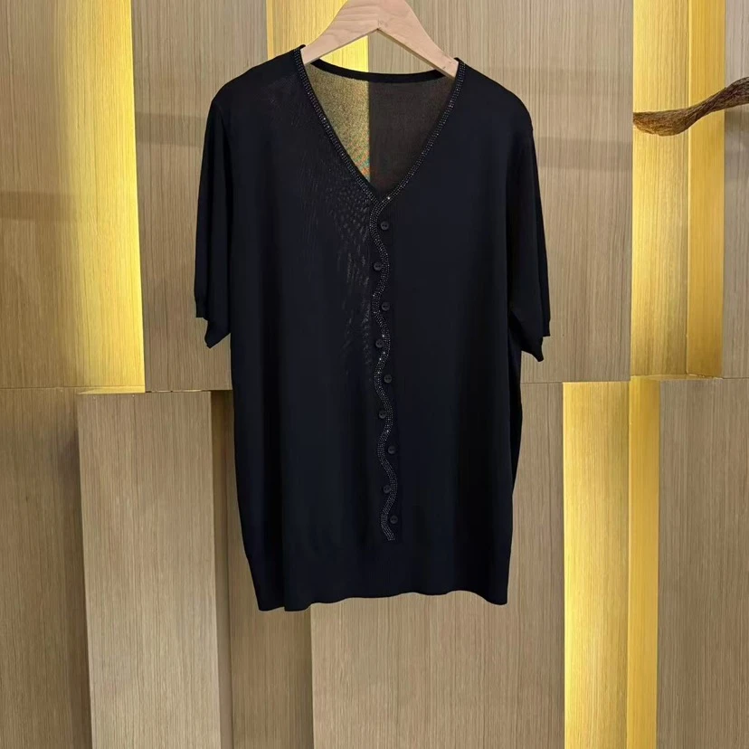 313（嘉壹）韩版气质时尚百搭款烫钻上衣夏季显瘦纯色圆领薄款大码