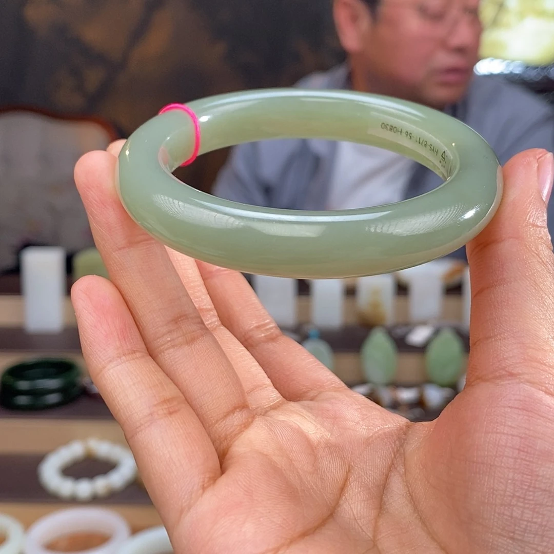 【闪购商品】和田玉手镯未镶嵌