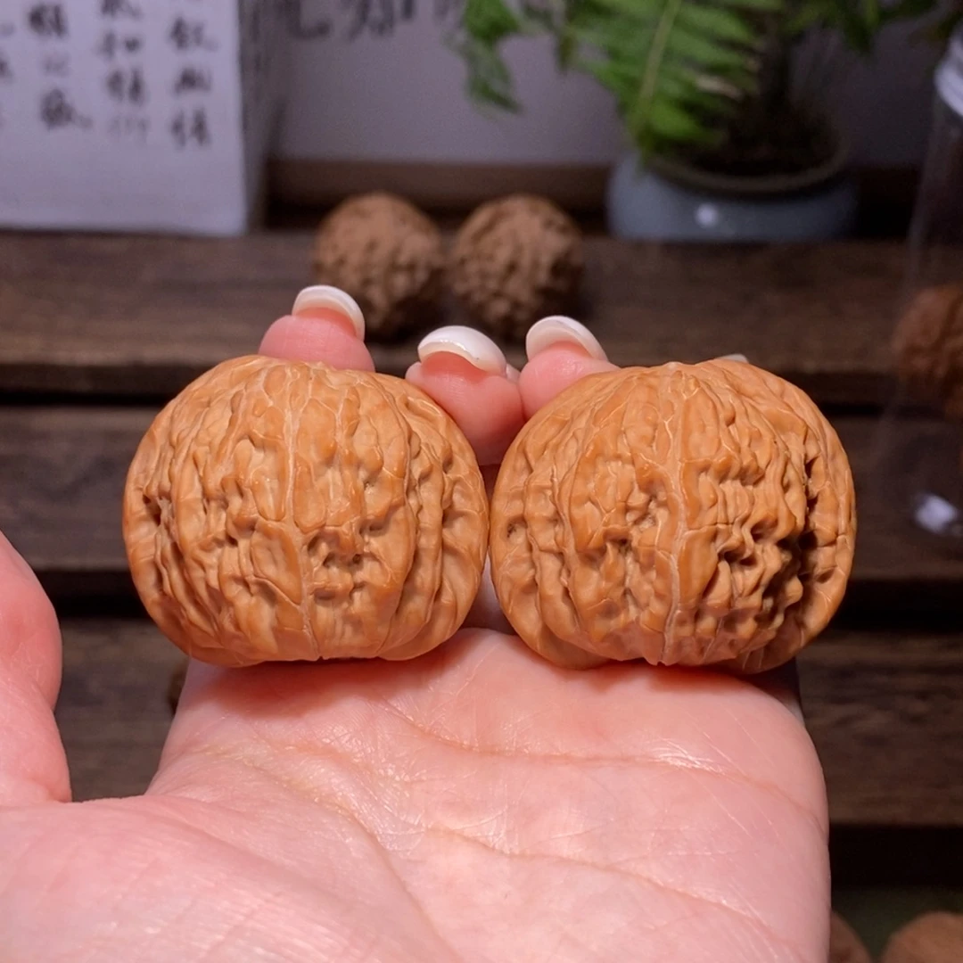 R***n文玩核桃吊坠全品39满肉磨盘19355