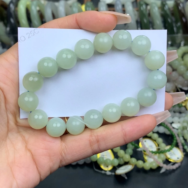 未镶嵌手镯和田玉35