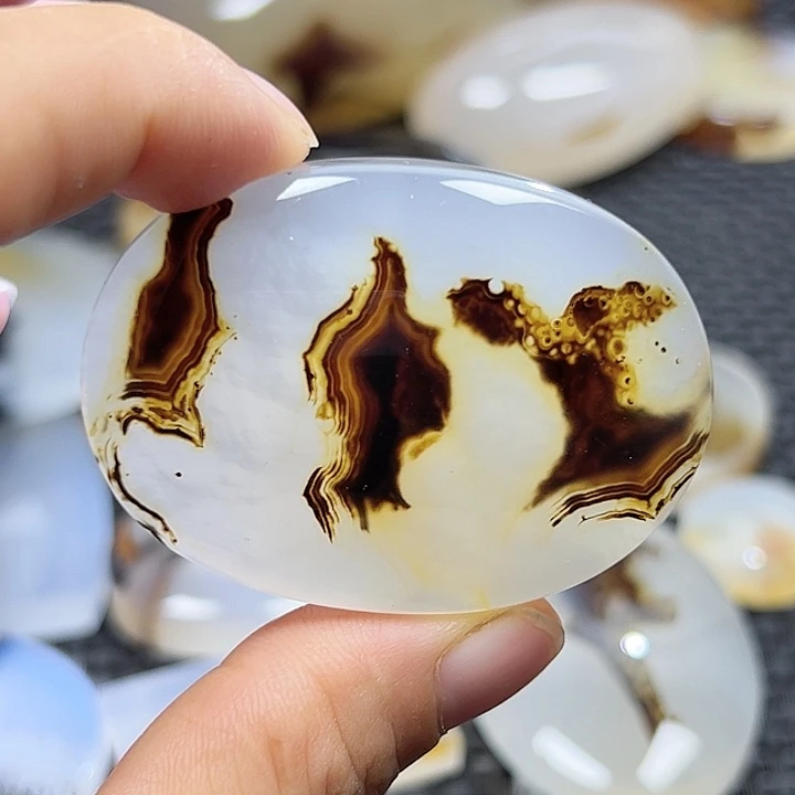 玛瑙/玉髓未镶嵌珠宝半成品