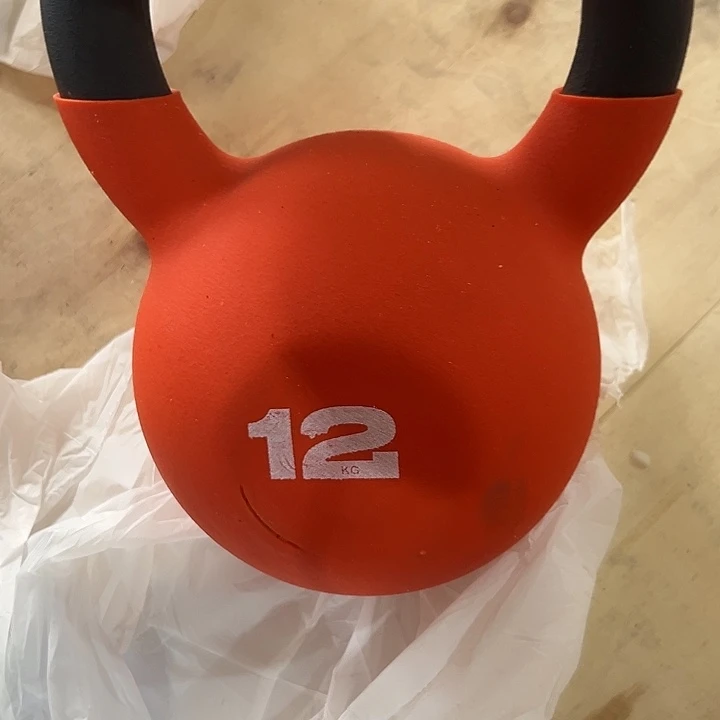 晓***蔓捡漏12公斤浸塑橙色壶铃一只不退不换