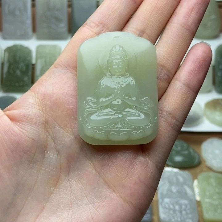 和田玉未镶嵌颈饰