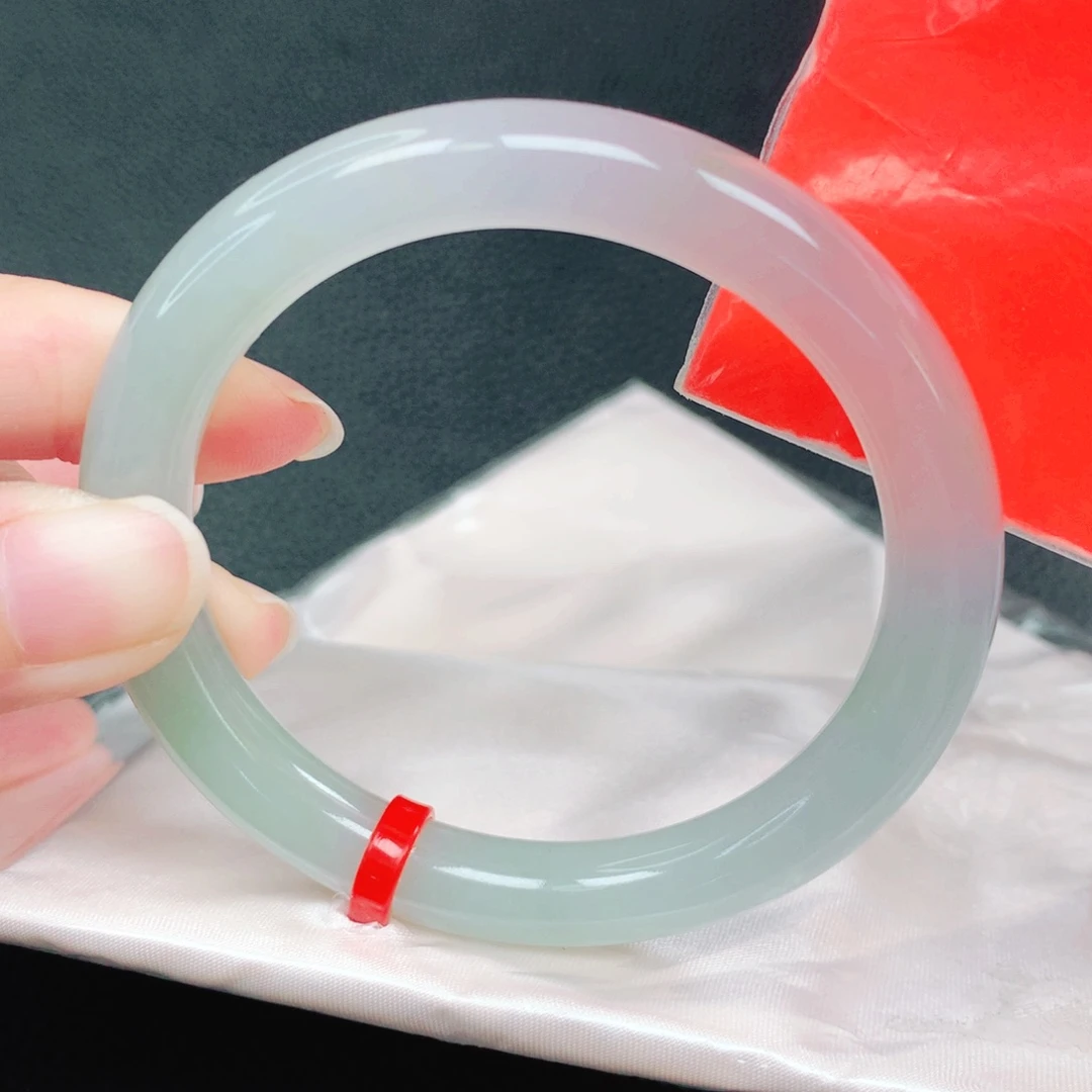 翡翠未镶嵌手镯55圈