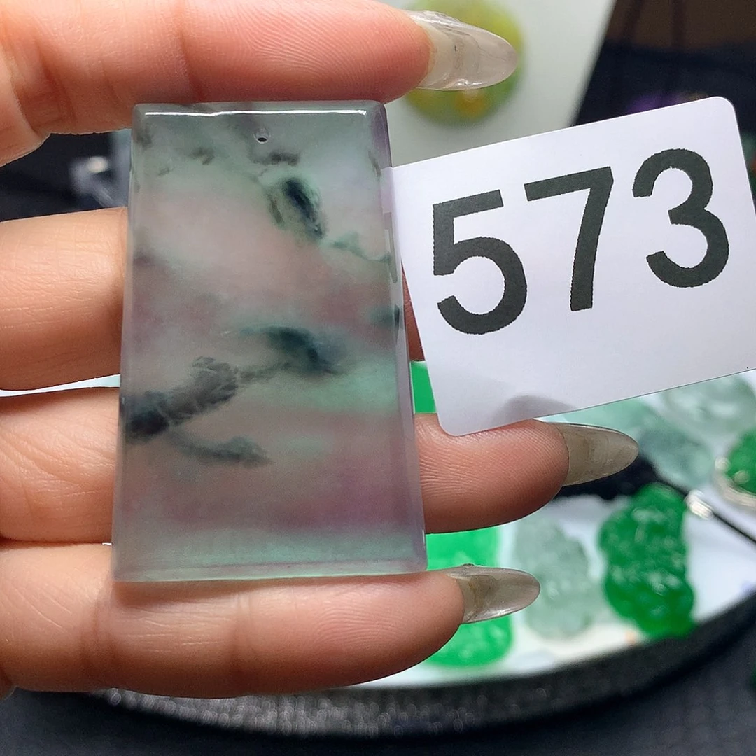 翡翠吊坠(赠链)未镶嵌