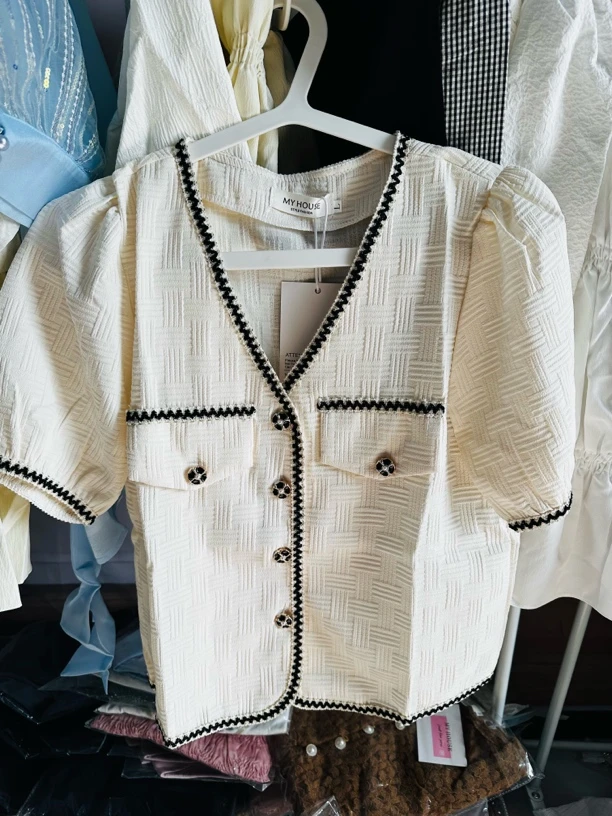 春夏季女款百搭休闲半袖小香风洋气