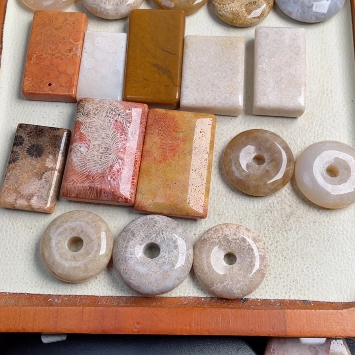 合金颈饰硅化玉?****?35