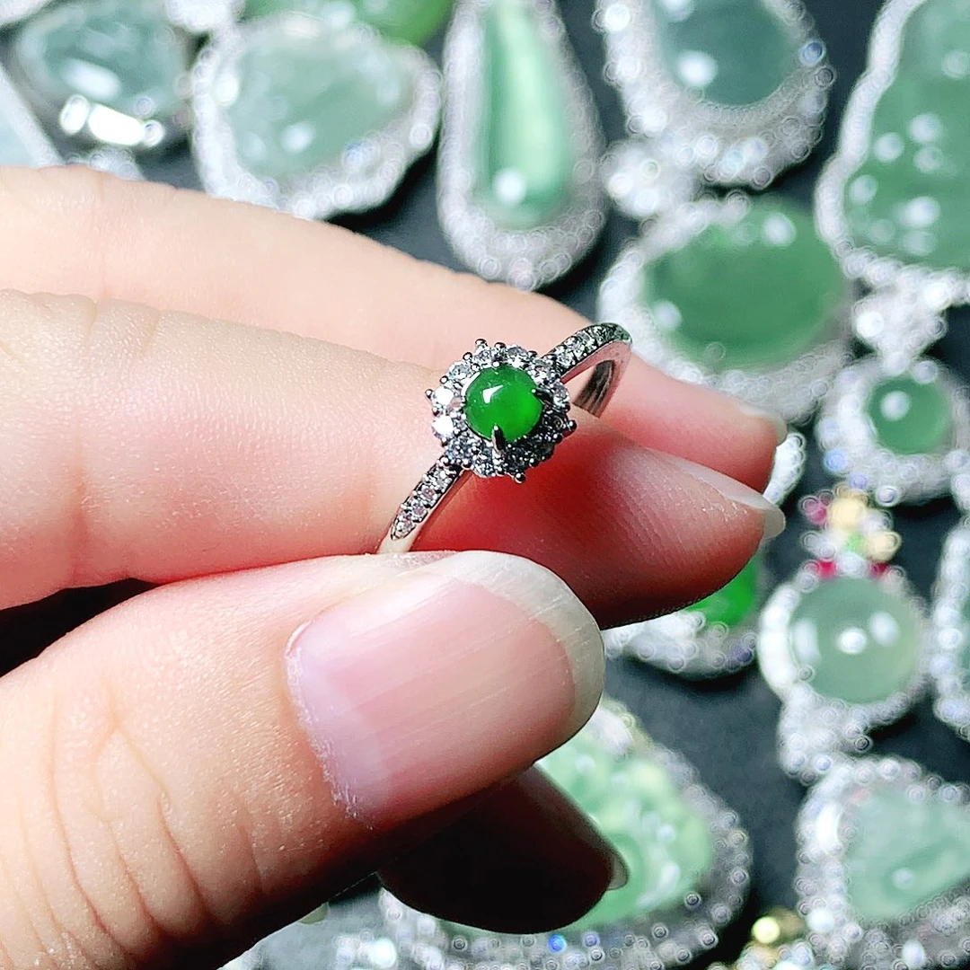 未镶嵌戒指翡翠戒指