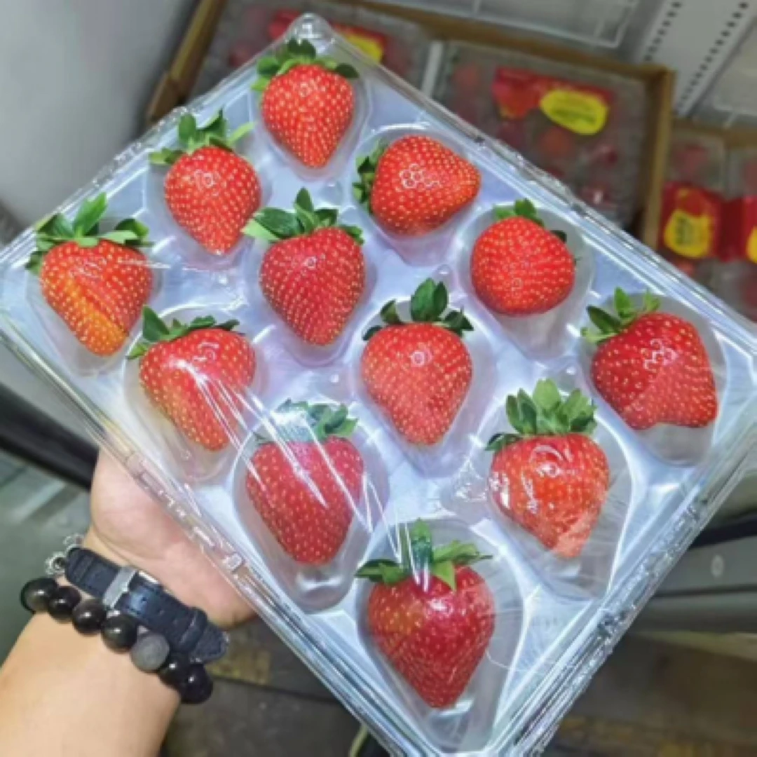 特级怡颗莓素颜草莓400g左右