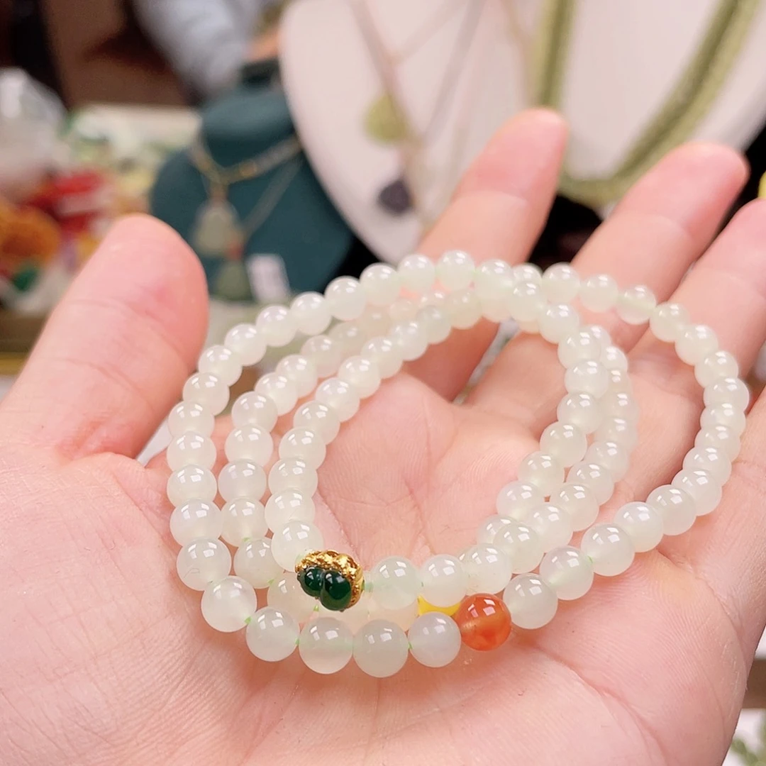 和田玉手链未镶嵌?6