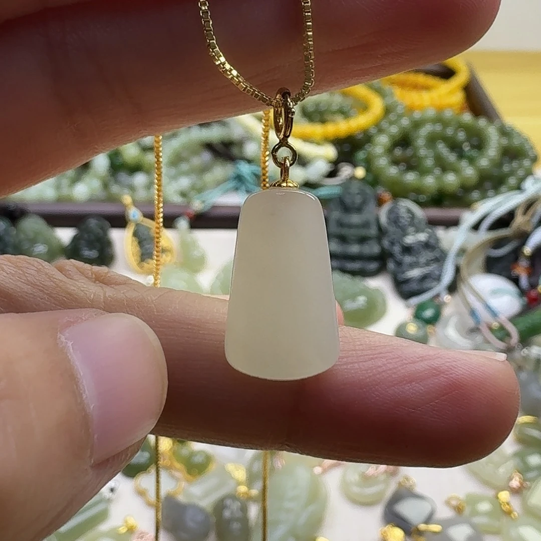 和田玉银S925镶嵌颈饰吊坠