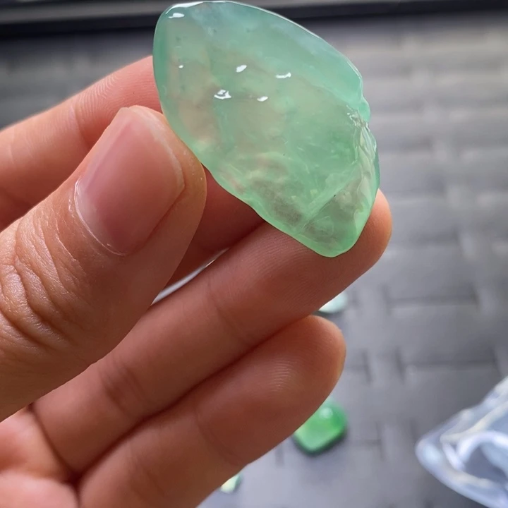 定制翡翠未镶嵌高冰冰胶甜底随型料（包雕刻）