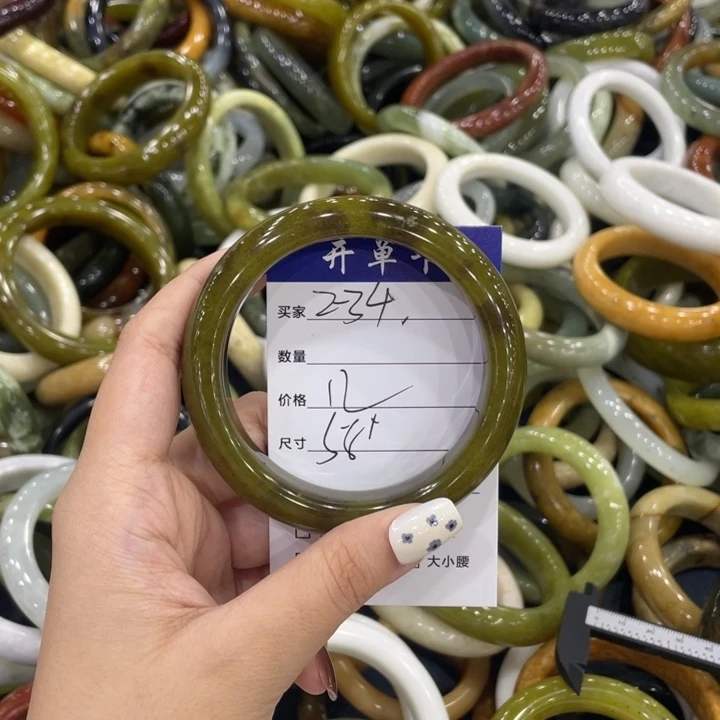 未镶嵌蛇纹石玉手镯