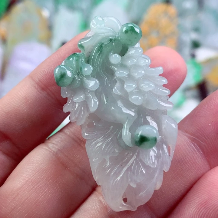 吊坠(不含链)未镶嵌翡翠