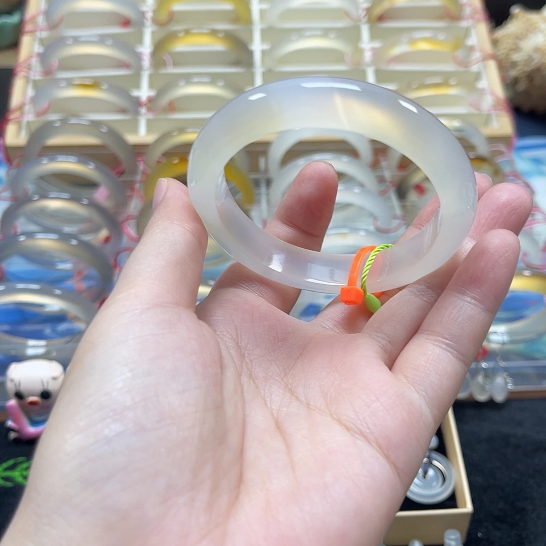 玛瑙/玉髓未镶嵌手镯