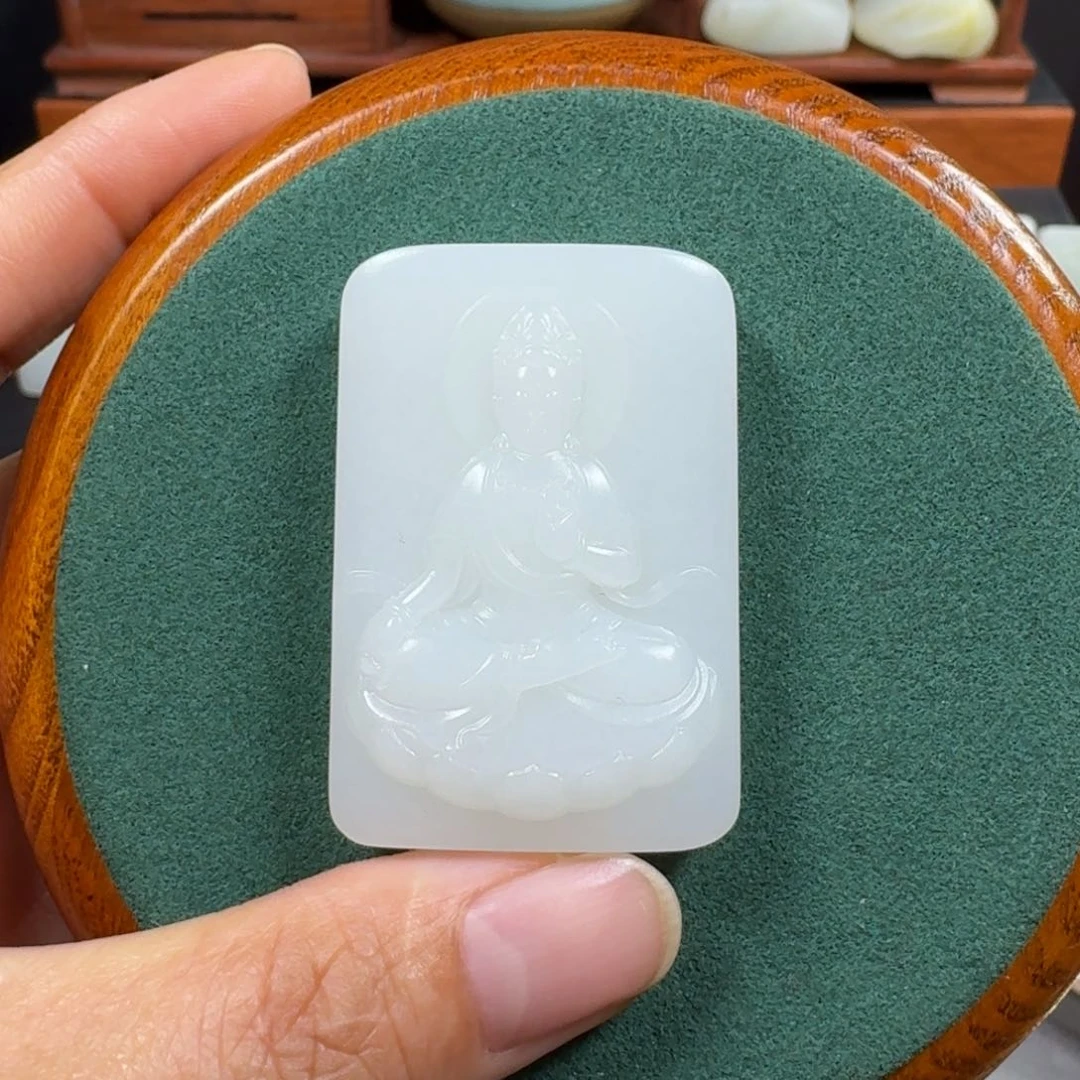 和田玉颈饰未镶嵌老*孩