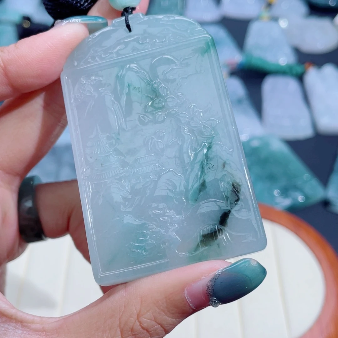 翡翠未镶嵌颈饰仿古山水