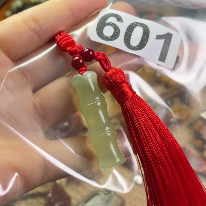 岫岩河磨玉（透闪石质玉）手镯未镶嵌