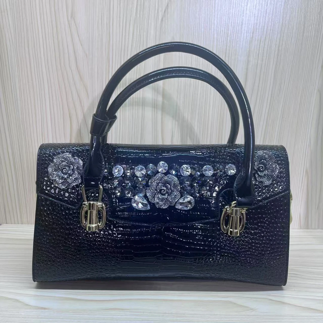 （亮牌灯点关注才可以拍）单肩斜手提包气质手提包肩包经典轻奢时尚