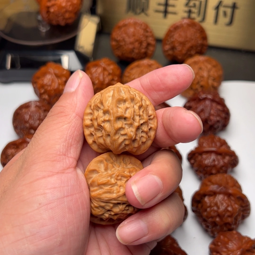 你***好文玩核桃吊坠津三对