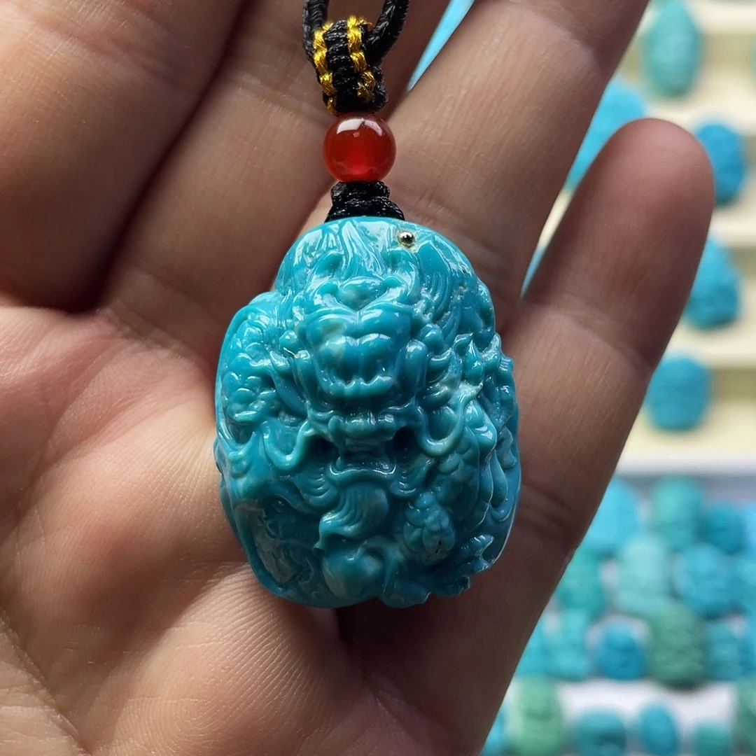 绿松石未镶嵌颈饰