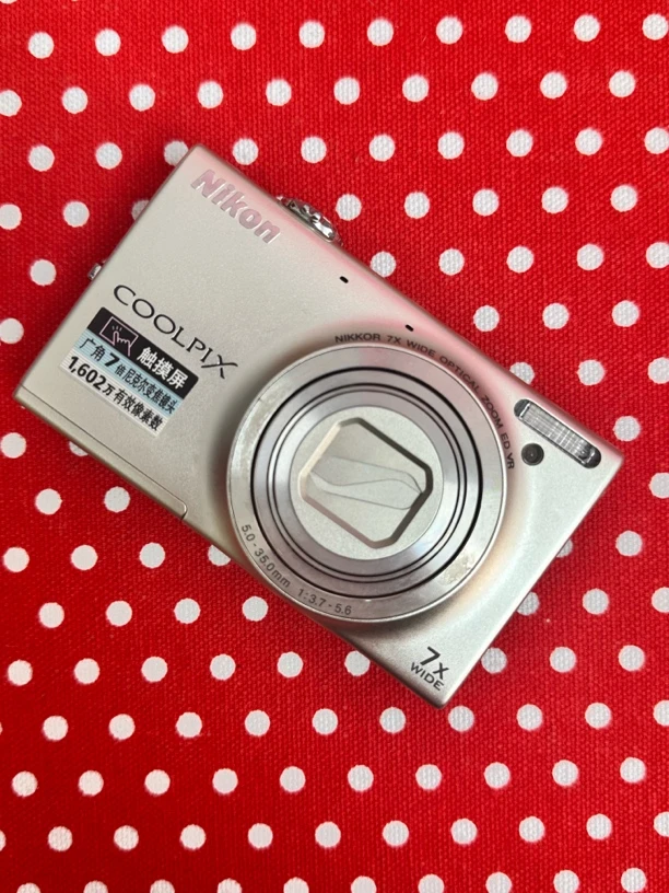 95新 Nikon/尼康 95新 NIKON/尼康s6150透气白皙1600w像素