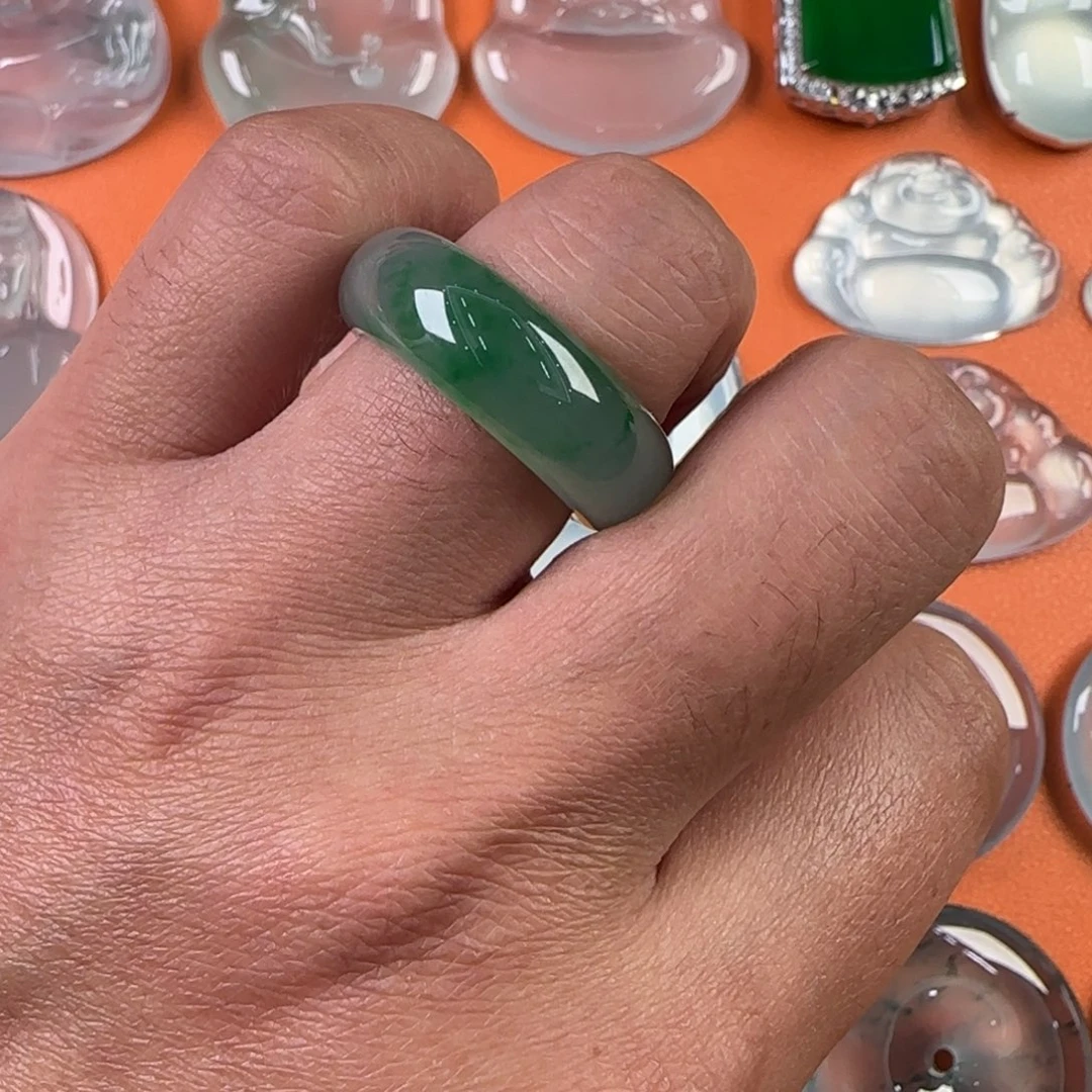 定制翡翠未镶嵌天然